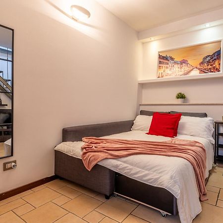 Romantic Suite Navigli - 15Min Duomo - Free Parking Milão Exterior foto