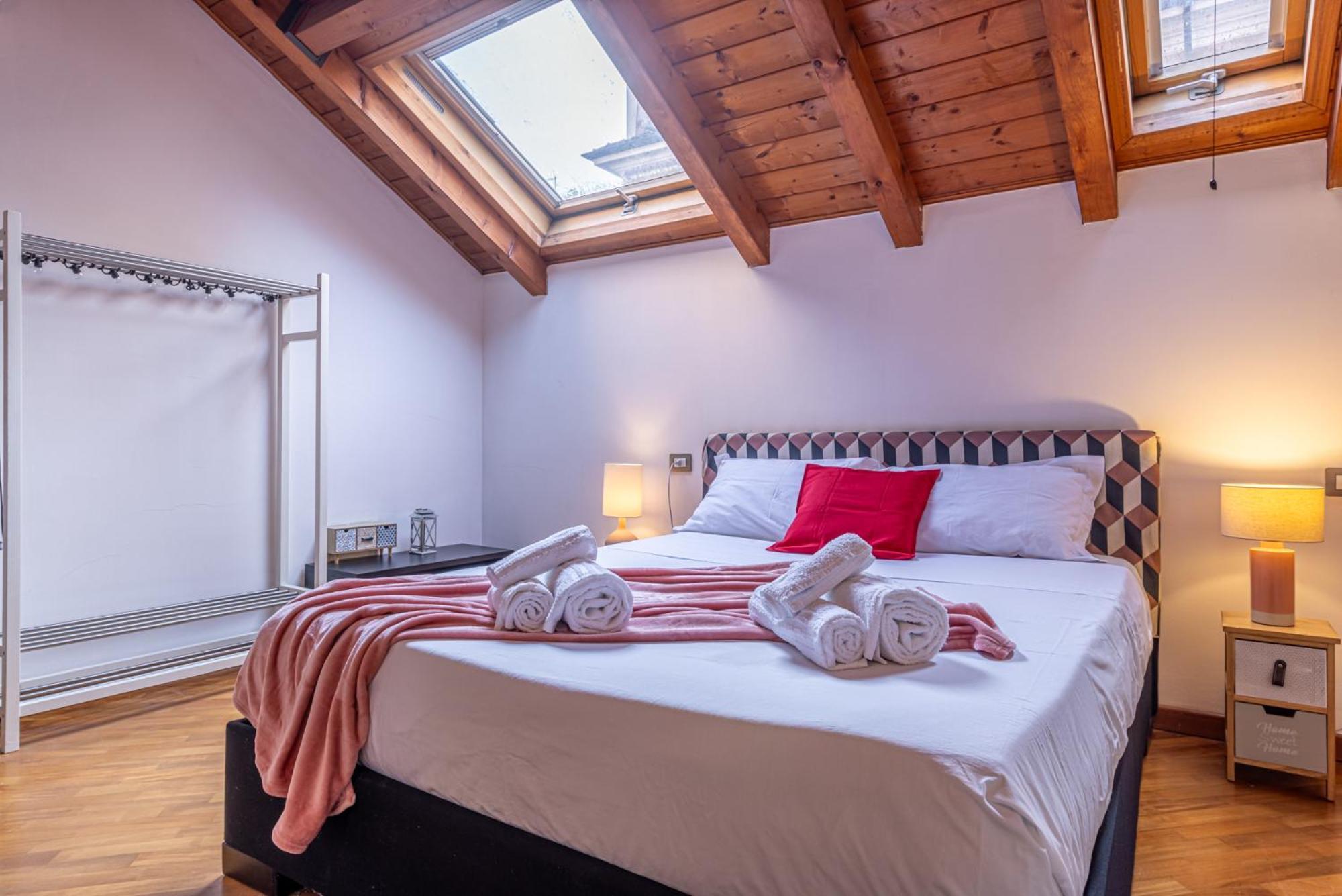 Romantic Suite Navigli - 15Min Duomo - Free Parking Milão Exterior foto